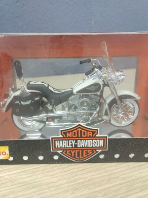 Harley-Davidson 1993 FLSTN Heritage Softail Nostalgia Motorcycle Model 1/18 new