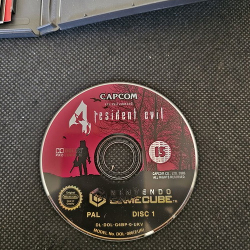 Resident Evil 4 Nintendo GameCube game used, 2 discs with manuals