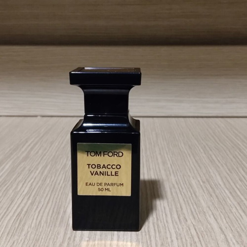 Tom Ford Tobacco Vanille Eau de Parfum 50ml like new with box