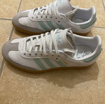 Adidas Samba Og J γυναικεία αθλητικά σαν καινούργια, μέγεθος 38, λευκά με μέντα