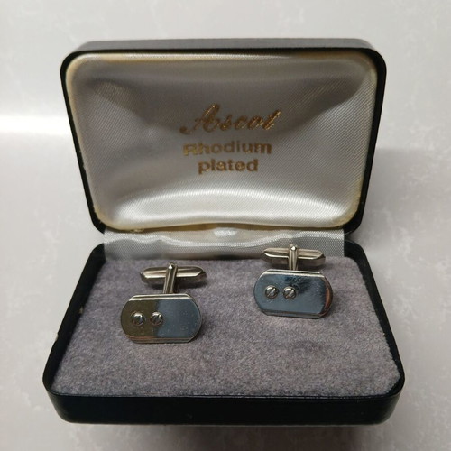 Ascot rhodium plated cufflinks like new, silver color