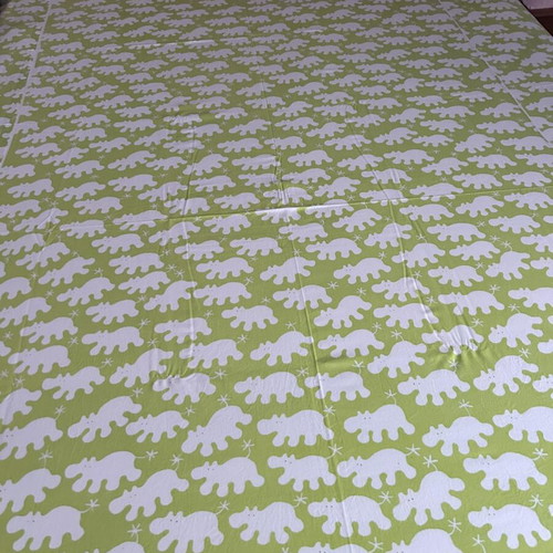Single bed sheet with matching pillowcase like new