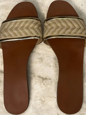 Zara flat sandals size 40 like new, gold-beige