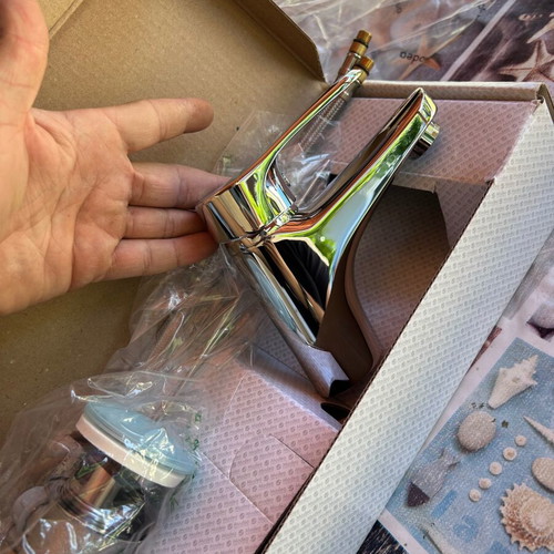 Sink faucet new, with all accessories in box