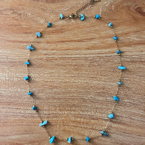 Necklace with turquoise stones and gold chain new