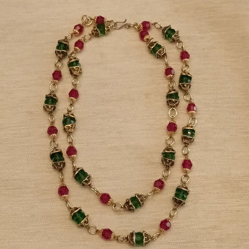 Vintage long necklace with glass beads, adjustable clasp
