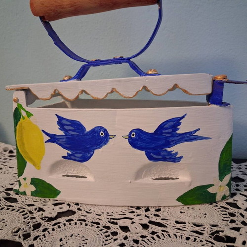 Decorative Charcoal Iron like new, Mediterranean style painted