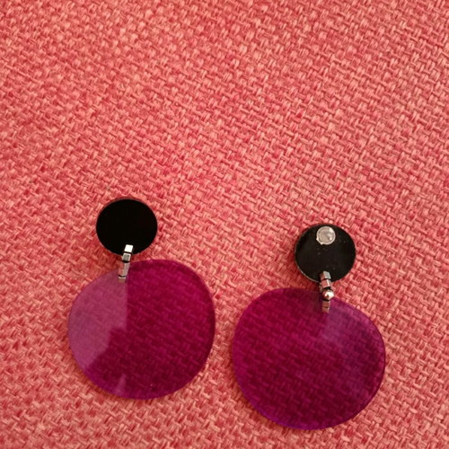 Plexiglass earrings in purple shade like new