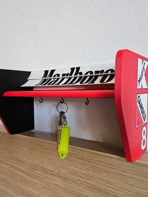 Κλειδοθήκη McLaren πίσω φτερό Formula 1 καινούργιο, μαύρο-κόκκινο