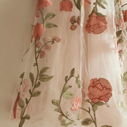 Dress with embroidered flowers new, size S, Chi Chi London