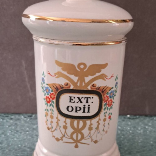 Vintage pharmaceutical apothecary jars set of two, like new