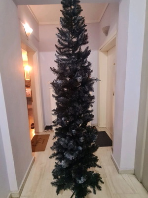 Christmas tree Slim minimal like new, dark green