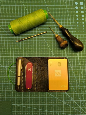 Handmade EDC leather wallet and card holder