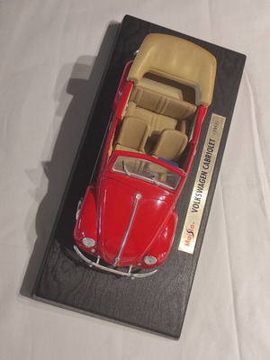 Volkswagen Cabriolet Maisto 1:18 συλλεκτικό μοντέλο σαν καινούργιο, κόκκινο