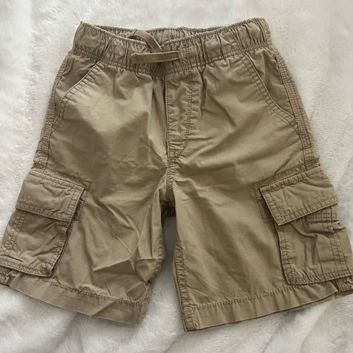 GAP cargo shorts size 4
