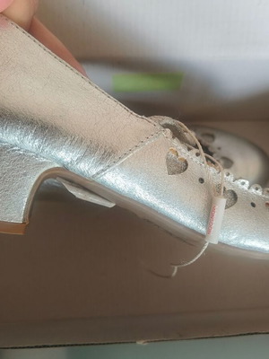Girls' heels used, sizes 34-35