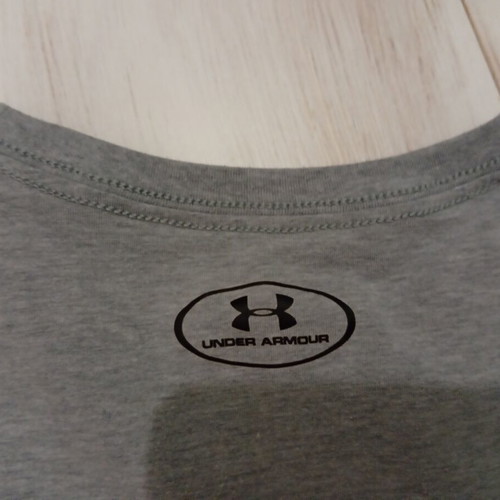 Under Armour T-shirt for 12-year-old boy, like new, gray, size 164 cm