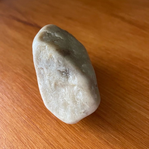 White quartz new with clear appearance and crystal shine