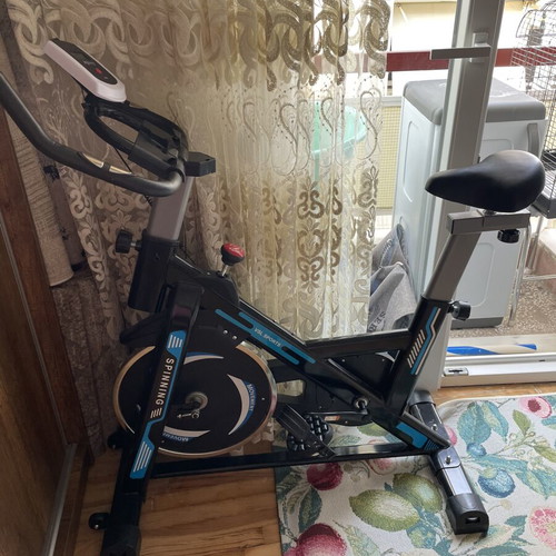 VSL Sports AeroRide 300 stationary bike spinning magnetic with wheels like new