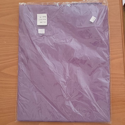 Purple tablecloth with checkered pattern, new, 180x140 cm