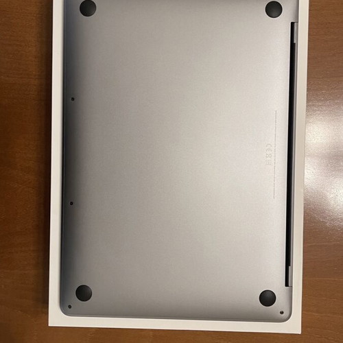 MacBook Pro 13” 2019 with Touch Bar