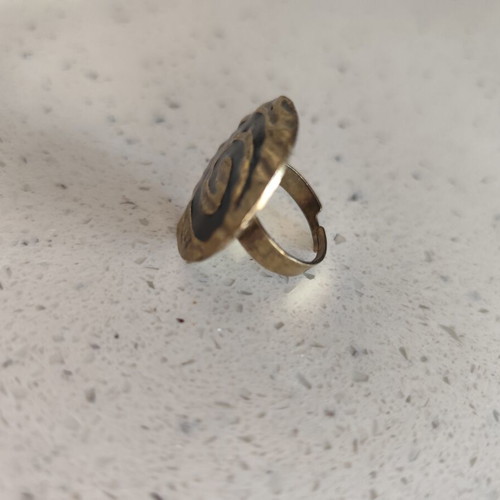 Ring black and gold adjustable, like new