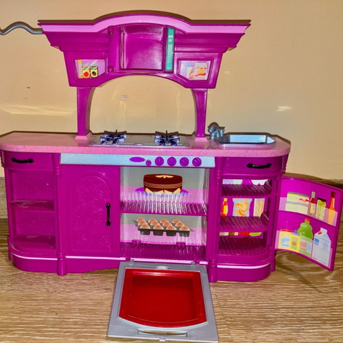 Barbie kitchen used, pink, missing microwave oven door