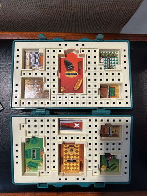 Cluedo επιτραπέζιο ταξιδιού μεταχειρισμένο, σε πολύ καλή κατάσταση