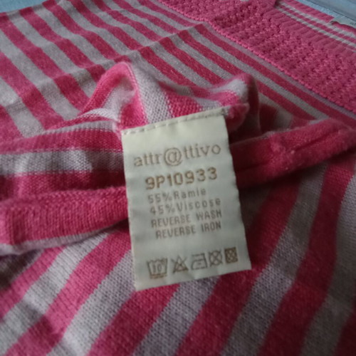 Attrattivo knitted top size S like new, beige and pink