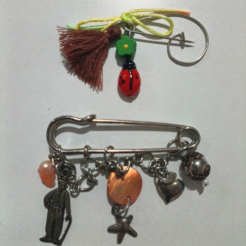 Decorative pin set new, multicolored