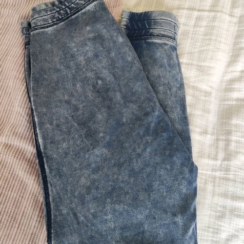 H&M tracksuit used for 10-11 years without damages
