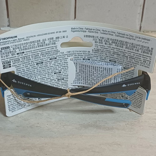 Quechua MH140 Hiking Sunglasses new, black and blue