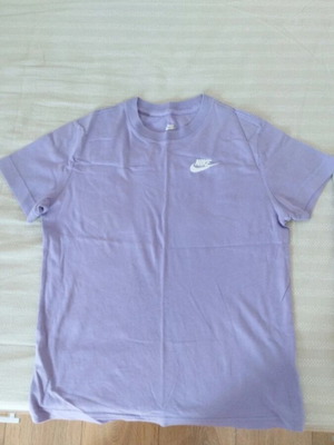 Nike T-shirt like new