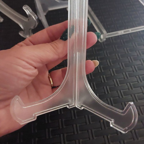 Transparent plastic stands for tabletop decorations, pack of 5
