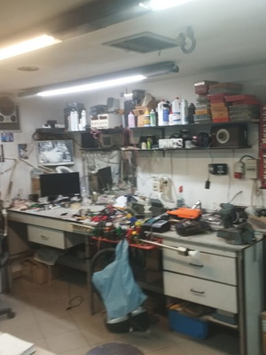 Κατάστημα ηλεκτρονικών και ηλεκτρολογικών με σερβις, μεταχειρισμένο