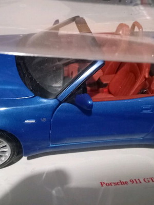 Bburago Maserati мащаб 1/18 като нов