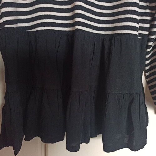 Zara black and white striped long-sleeve top Large like new with ruffles