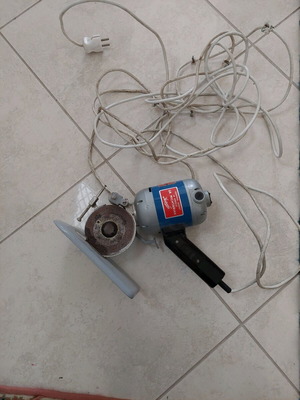 Fabric cutting cutter used, works normally