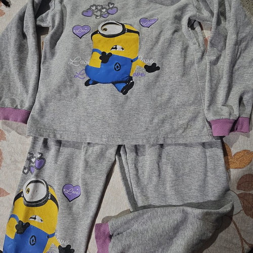 Minions girls' winter pajamas used, size 11-12, gray and purple