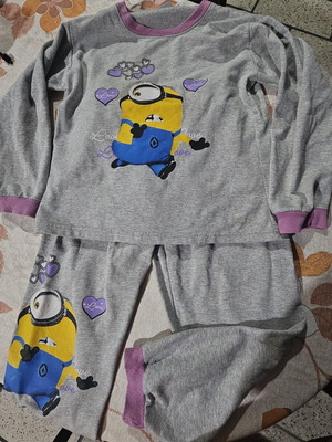 Minions girls' winter pajamas used, size 11-12, gray and purple