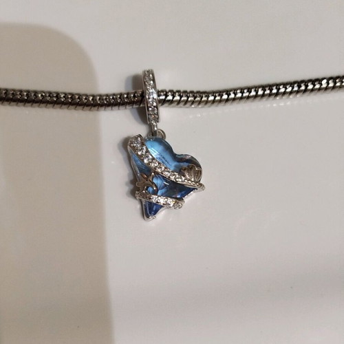New bracelet symbol