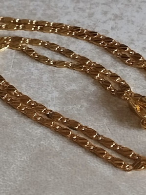 18k Gold-Plated Chain Elegance, like new, gold color