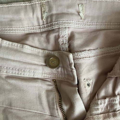 Γυναικείο jean παντελόνι Stradivarius σε μπεζ απόχρωση, σε άριστη κατάσταση