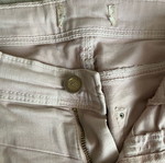 Γυναικείο jean παντελόνι Stradivarius σε μπεζ απόχρωση, σε άριστη κατάσταση