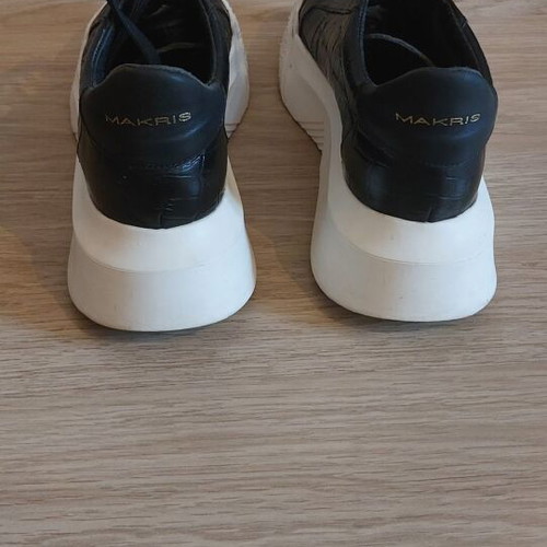 Makris women's leather sneakers like new, size 39, black white