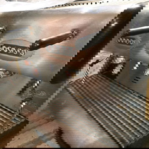 Επαγγελματική μηχανή Espresso La San Marco 85-e-2 σαν καινούργια