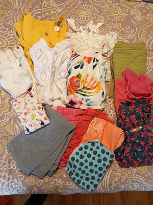 Summer clothes pack for 3-year-old girl like new, 15 pieces