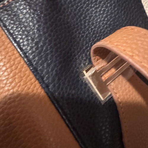 Elegant Tricolor Travel Bag like new, tan black beige