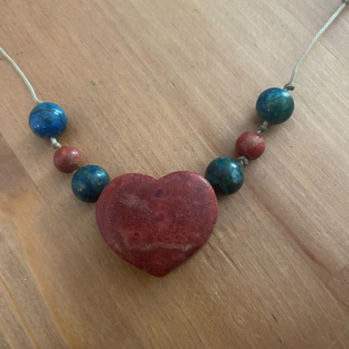 Necklace with coral