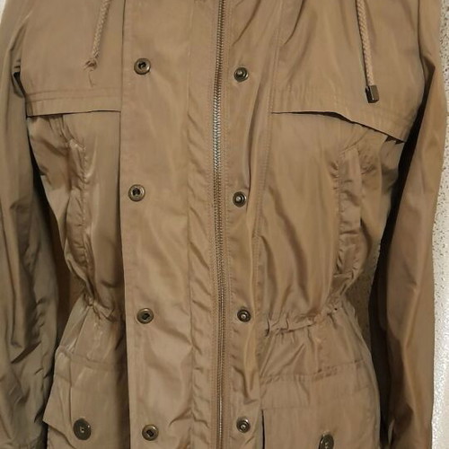 Mango women's parka jacket with lining like new, olive color